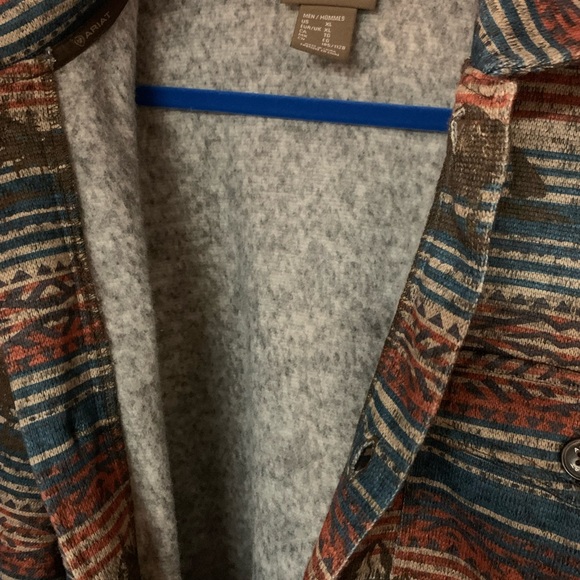Ariat Caldwell printed shirt jacket like new - Picture 6 of 8